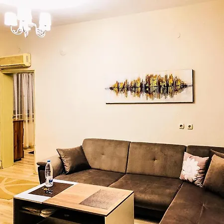 Deluxe Overlooking Maritsa River Apartment