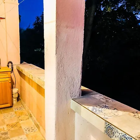 Deluxe Overlooking Maritsa River Apartment Plovdiv